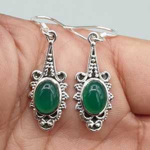 Zilveren oorbellen groene Onyx