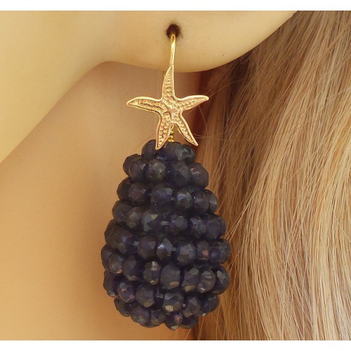 Vergulde oorbellen met druppel van facet geslepen Ioliet