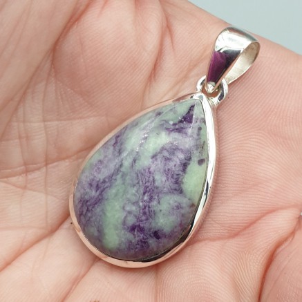 Zilveren hanger met druppelvormige Kammereriet