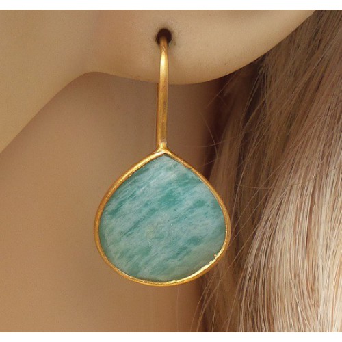 Vergulde oorbellen gezet met druppelvorm Amazoniet