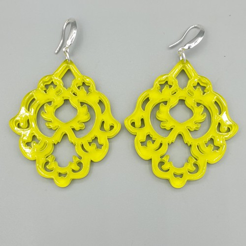 Oorbellen appeltjes groene resin hanger