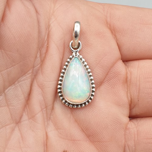 Zilveren hanger met druppelvormige Opaal