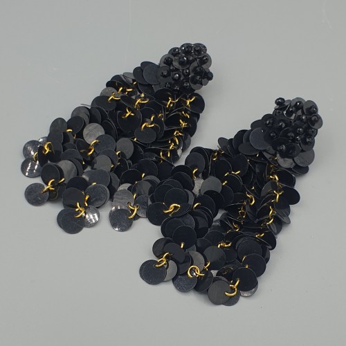 Zwarte sequin waterval oorbellen