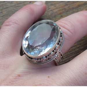Zilveren ring met wit Topaas gezet in bewerkte setting 17.3 mm