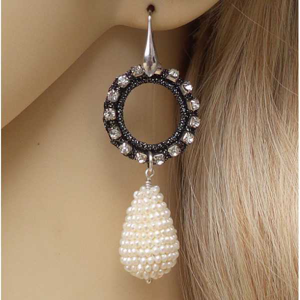 Silver earrings Zoetwaterpareltjes drop and silk thread pendant