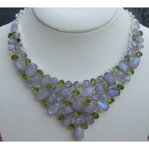 Silver necklace set with Peridot and rainbow Moonstone