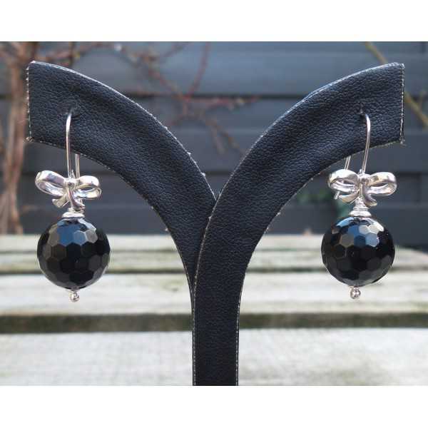 Silver earrings with round faceted black Onyx 