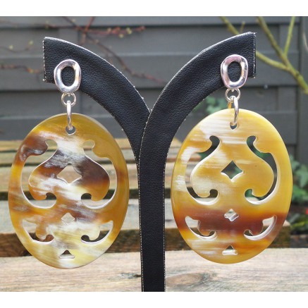 Zilveren oorbellen met uitgesneden ovale Buffelhoorn 