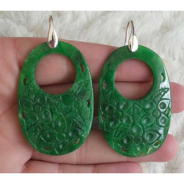 Oorbellen met ovale uitgesneden groene Jade