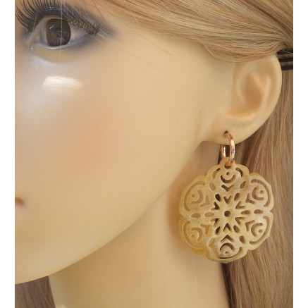 Rosé vergulde creolen met uitgesneden Buffelhoorn