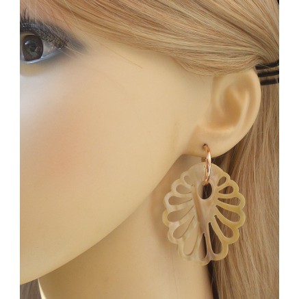 Rosé vergulde creolen met wit uitgesneden Buffelhoorn