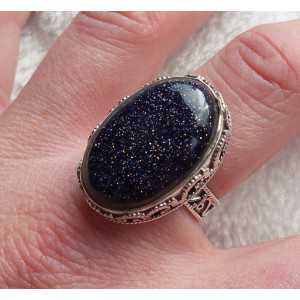 Zilveren ring met ovale blauwe Goudsteen bewerkte setting 18 mm