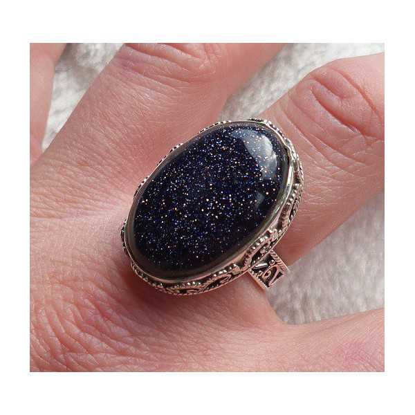 Zilveren ring met ovale blauwe Goudsteen bewerkte setting 18 mm