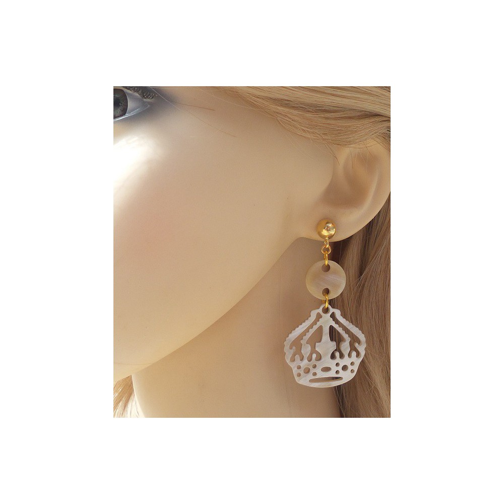 Vergulde oorbellen met kroontjes van Buffelhoorn