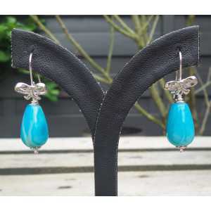 Zilveren oorbellen met blauwe Agaat briolet