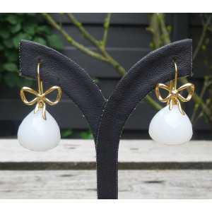 Gold-plated earrings with big white Onyx Onion briolet