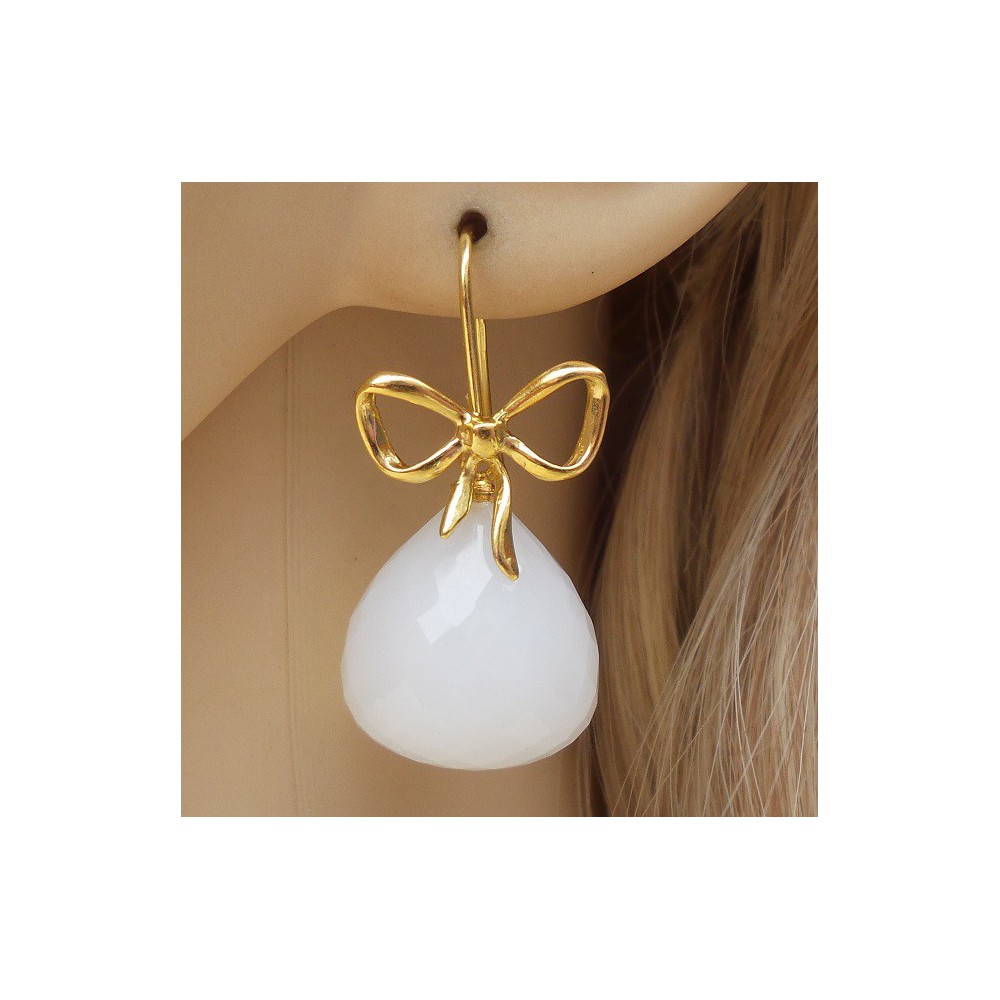 Gold-plated earrings with big white Onyx Onion briolet