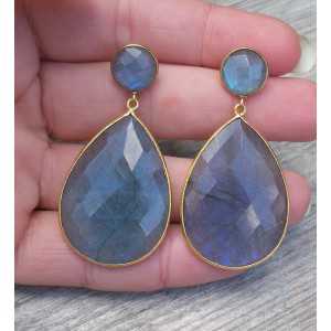 Gold plated earrings with round and oval shape Labradorite