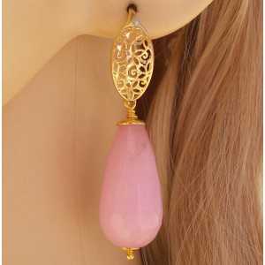 Vergulde oorbellen met licht roze Jade briolet