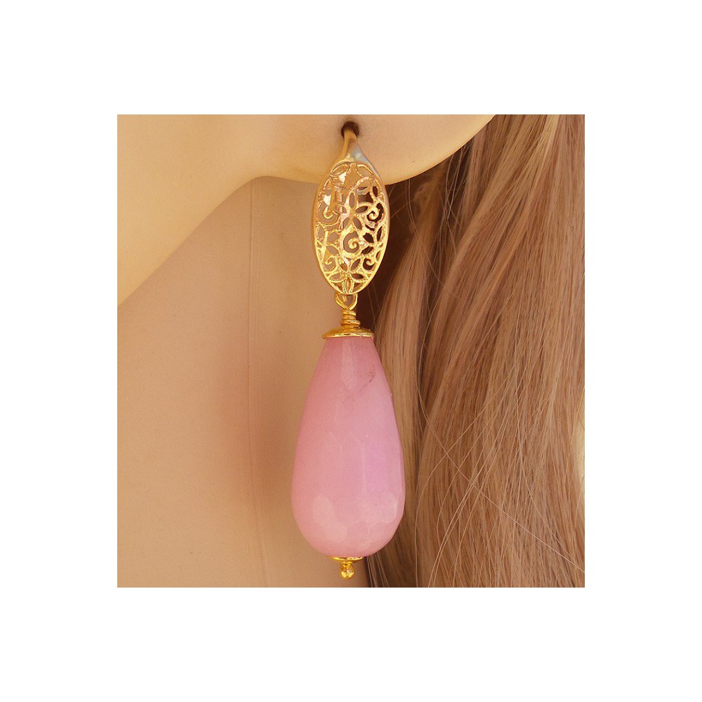 Gold plated earrings with light pink Jade briolet