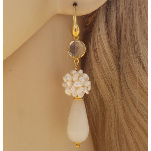 Vergulde oorbellen bol van Pareltjes, witte Jade en Kristal