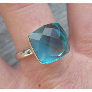 Silber ring mit blauen Topas