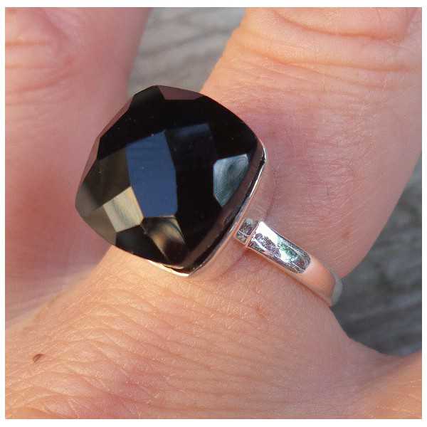 Silber ring set mit quadratischen facettierten schwarzen Onyx 
