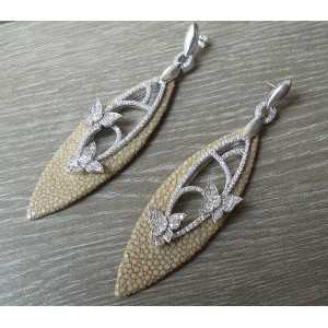 Silver earrings of Roggenleer and set with Zirconia 
