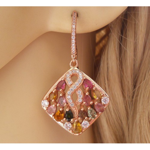 Rosé vergulde oorbellen gezet met Toermalijn en Zirkonia