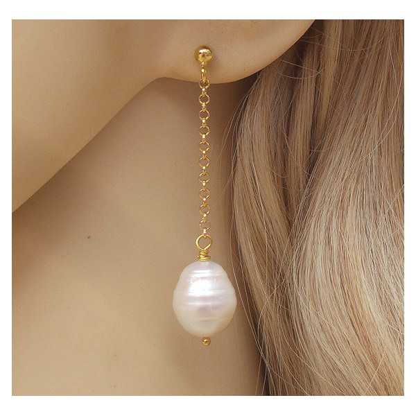 Gold plated earrings with freshwater Pearl