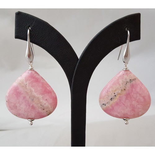 Zilveren oorbellen met grote Rhodochrosiet briolet