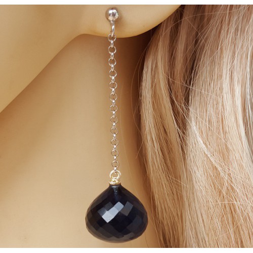 Zilveren lange oorbellen met grote Saffier blauwe quartz onion