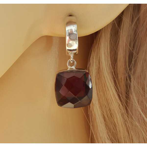 Silver creoles set with square Garnet