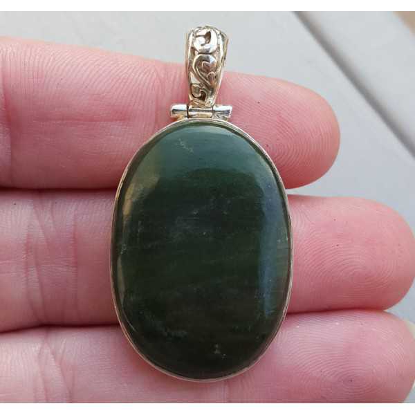 Silver pendant set with oval Jade