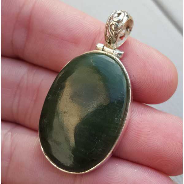 Silver pendant set with oval Jade