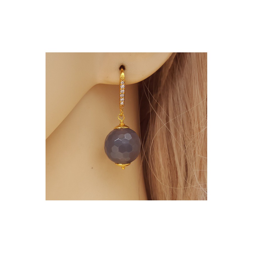 Gold plated earrings with grey Agate