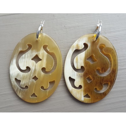 Zilveren creolen met ovale uitgesneden Buffelhoorn