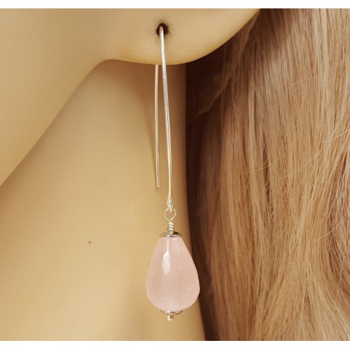 Zilveren oorbellen met Rozenkwarts briolet