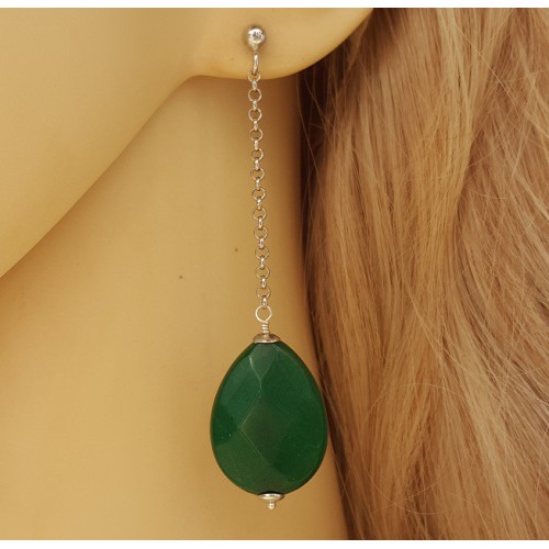 Zilveren oorbellen met Emerald groene Jade briolet