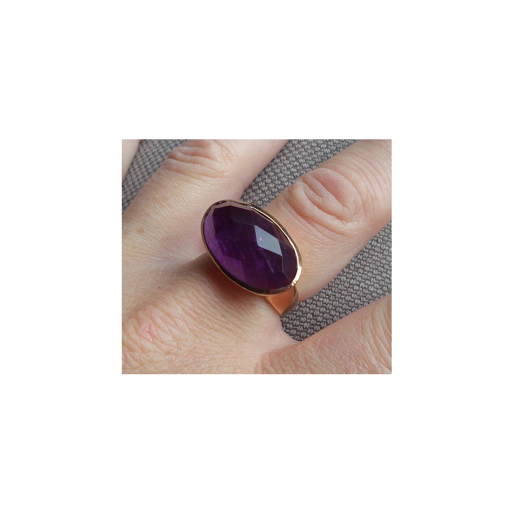 Vergulde ring met dwarsliggende ovale Amethist 18 mm