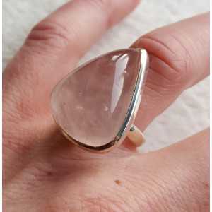 Silver ring set with oval cabochon rose quartz 17.3