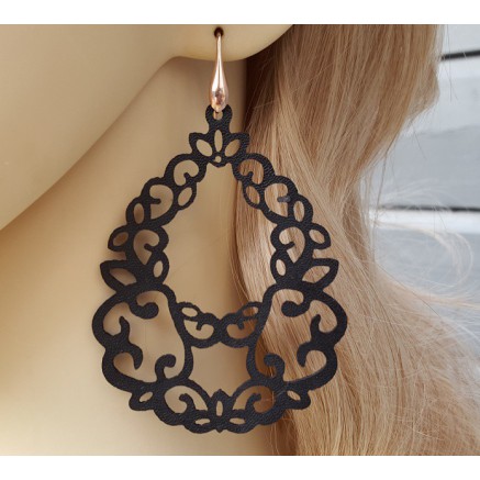 Oorbellen van zwarte eco leer