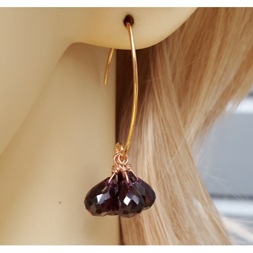 Rosé vergulde oorbellen met trosje Granaten