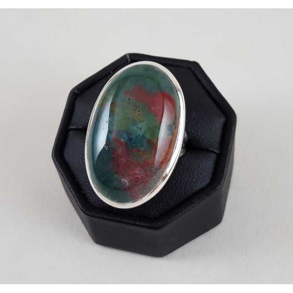Zilveren ring gezet met ovale Bloedsteen 16.5 mm