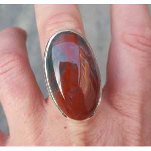 Zilveren ring gezet met ovale Bloedsteen maat 17.3 mm