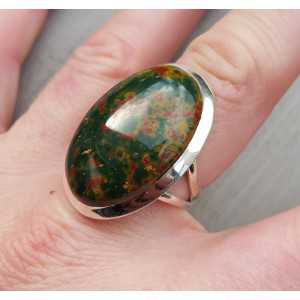 Zilveren ring met brede ovale Bloedsteen 18.5 mm