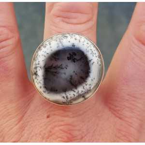 Zilveren ring gezet met ronde Dendriet Opaal 19 mm