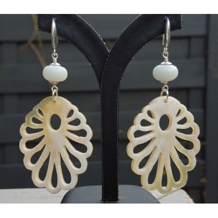 Oorbellen met Buffelhoorn en Amazoniet