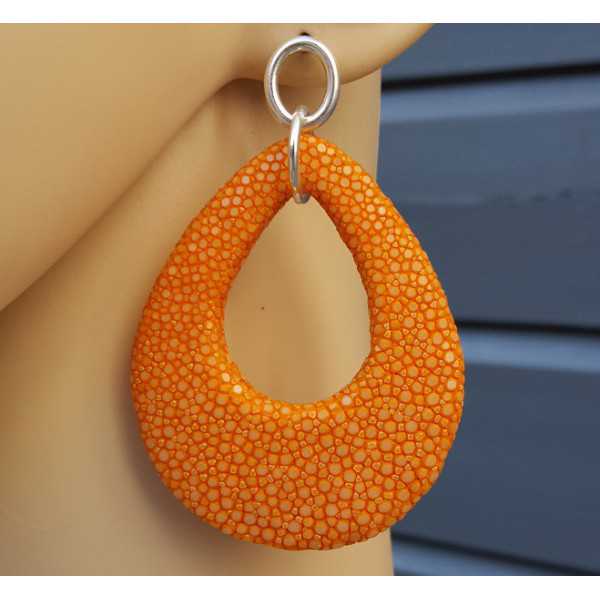 Earrings with a drop of orange Roggenleer
