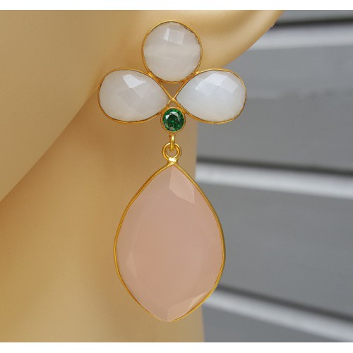 Vergulde oorbellen met wit en roze Chalcedoon en groene quartz